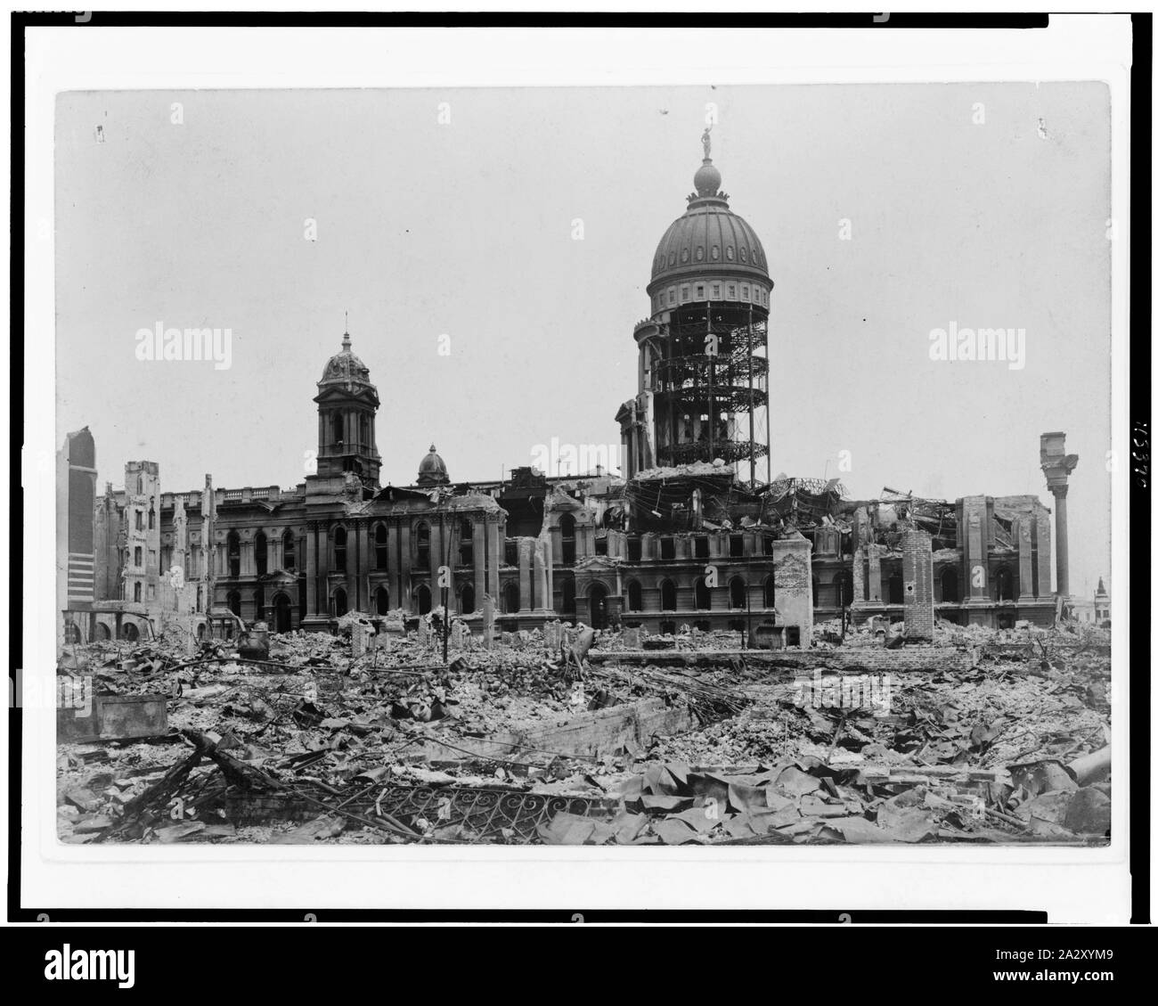 Endommagées par le tremblement de terre de San Francisco City Hall Banque D'Images