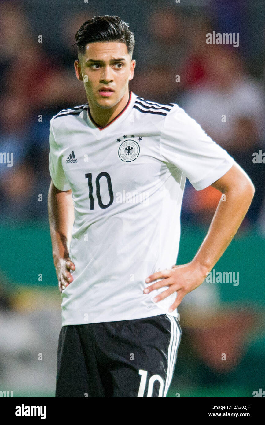 Osnabrück, Allemagne. 08Th Oct, 2019. Nadiem Amiri (Bayer 04 Leverkusen) est dans l'équipe pour la première fois, photo d'archives ; Nadiem AMIRI (GER), frustré, frustré, fin, déçu, déçu, déçu, déçu, triste, Football Laender, U21, match de qualification de l'euro, l'Allemagne (GER) - Kosovo (KOS) 1 : 0, le 05.09.2017 à Osnabrück/Allemagne. Å L'utilisation dans le monde entier | Credit : dpa/Alamy Live News Banque D'Images