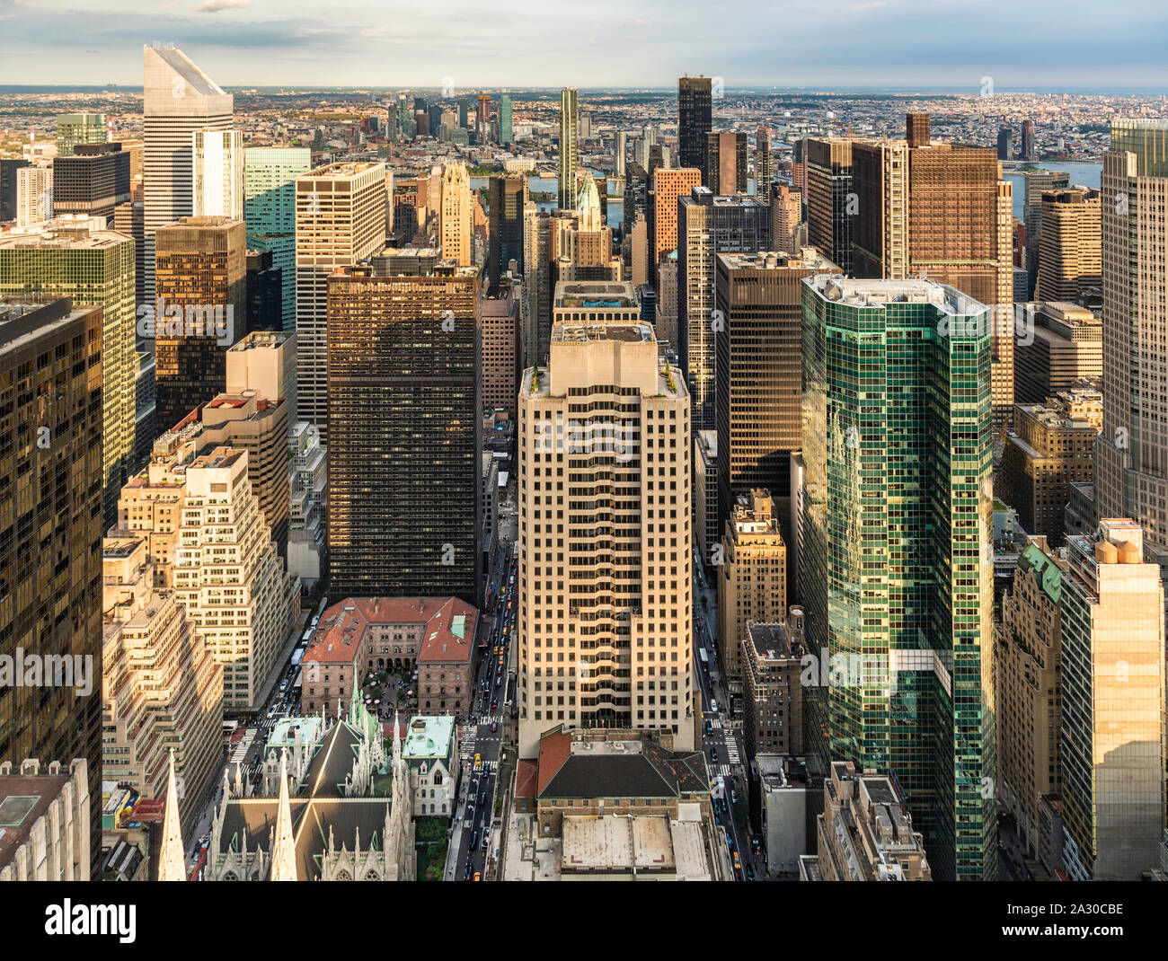 Manhattan skyline - gratte-ciel au coucher du soleil, New York City usa Banque D'Images