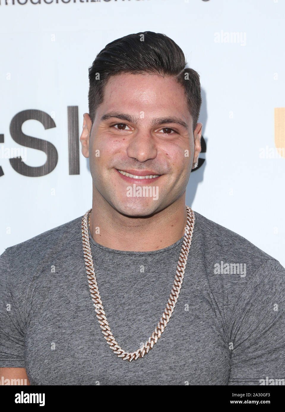 ***PHOTO*** Ronnie Ortiz-Magro arrêtés pour l'enlèvement présumé après la violence domestique avec petite amie. Los Angeles, CA - Septembre 04 Ortiz-Magro Ronnie participant à la première coupe présente le plus grand Festival Pizza au domaine privé sur Septembre 04, 2015. Credit : Faye Sadou/MediaPunch Banque D'Images