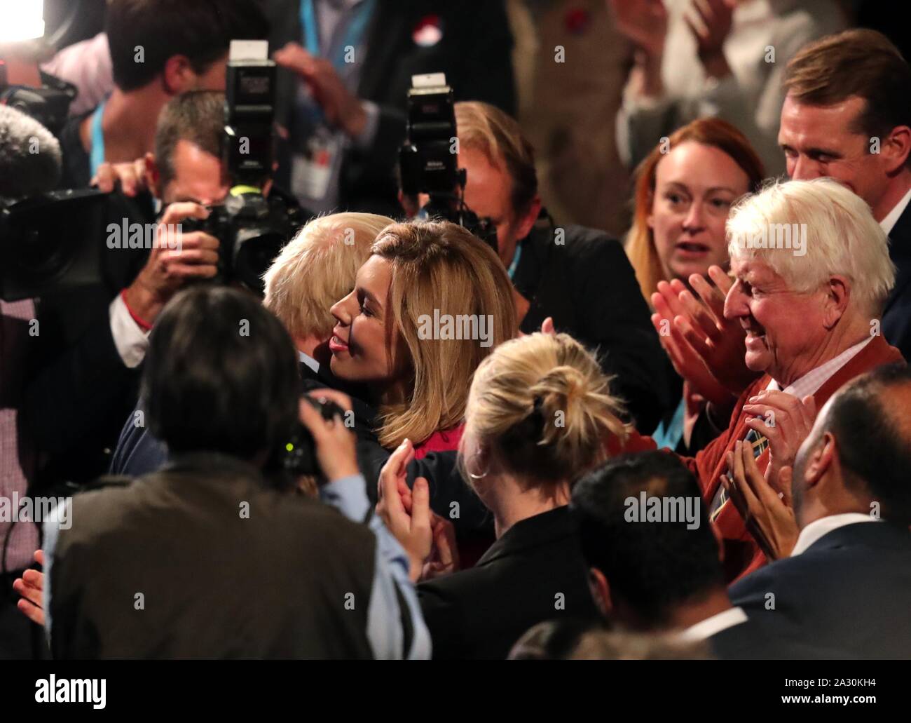 BORIS JOHNSON, CARRIE SYMONDS, STANLEY JOHNSON, 2019 Banque D'Images