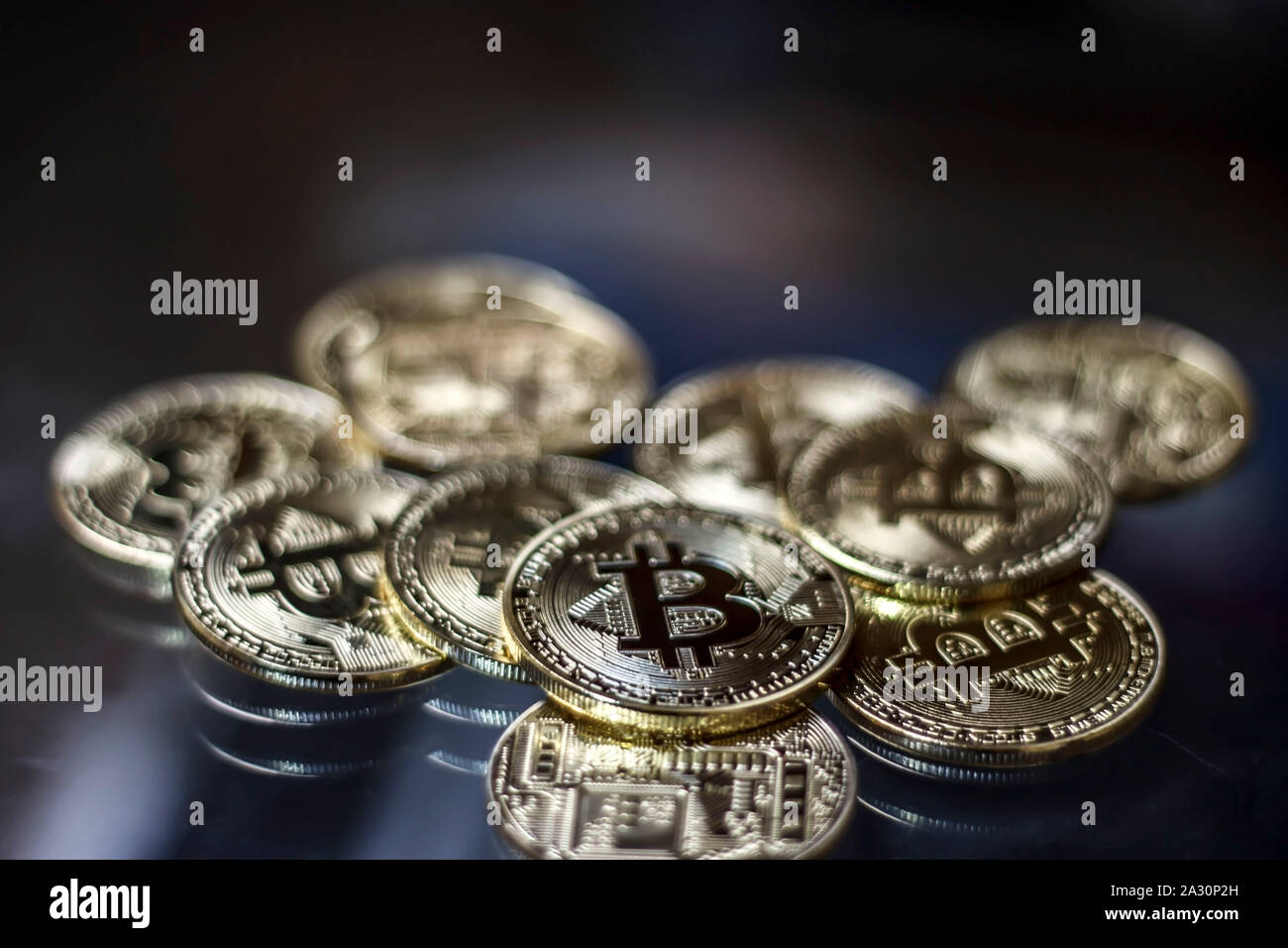 Argent virtuel Becoins. Commerce de crypto-monnaie. Banque D'Images