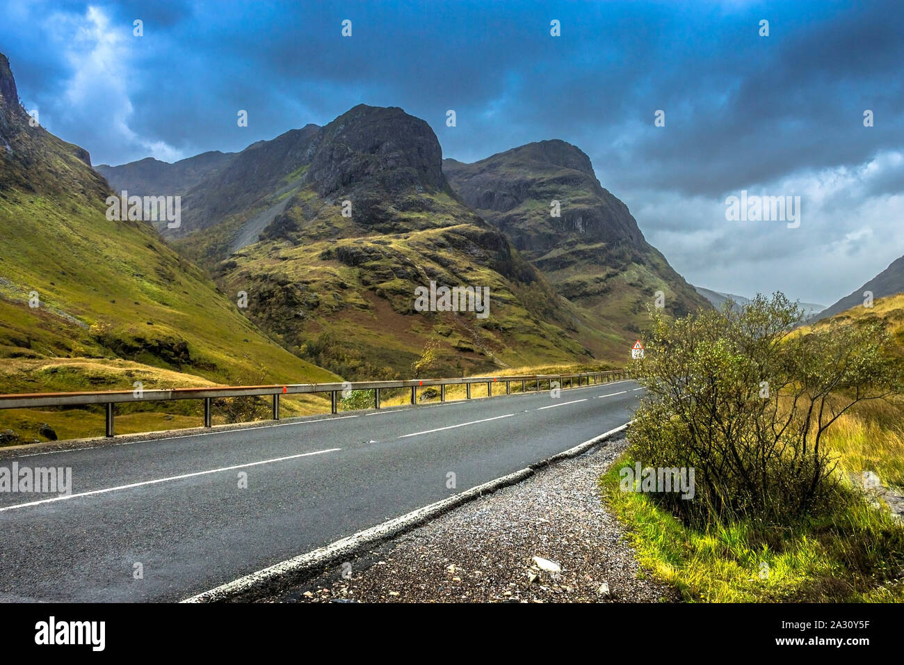 Glencoe et A82 Road. Dans la région de Lochaber Highlands, Ecosse, Royaume-Uni. Highlands écossais. Banque D'Images