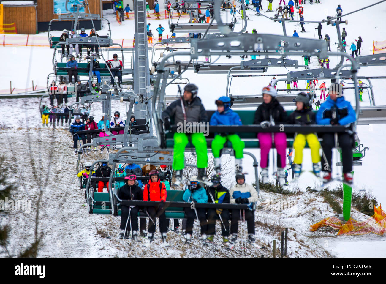 Domaine de ski de Winterberg, carrousel de ski, remontées mécaniques à l'Büre-Herrloh, Allemagne Banque D'Images