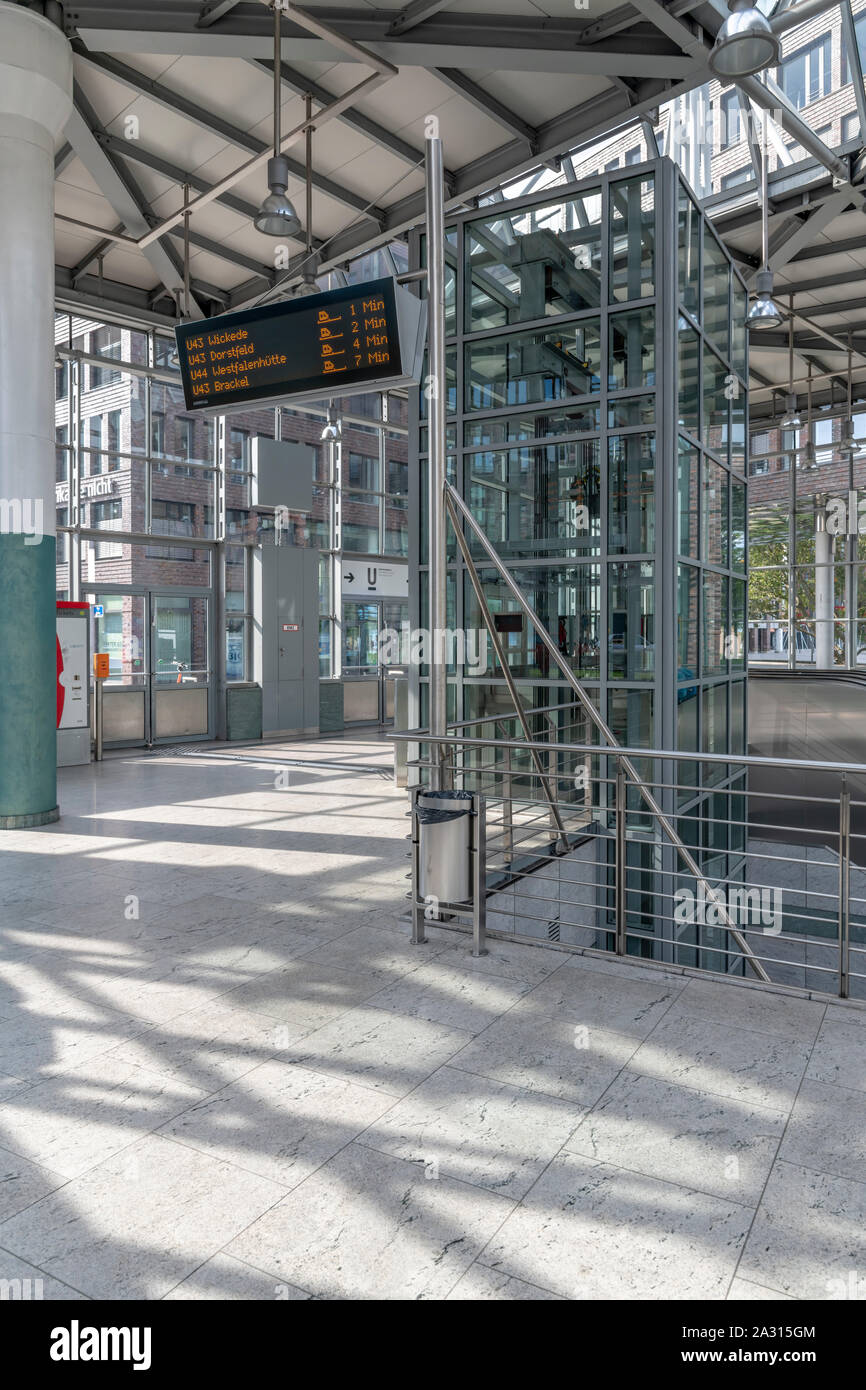 Westentor U-Bahn station de métro souterrain à Dortmund, Allemagne Banque D'Images