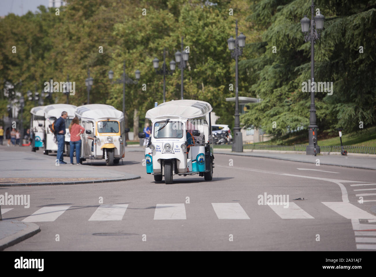 Tuk Tuks dans les rues de Madrid, Espagne Banque D'Images
