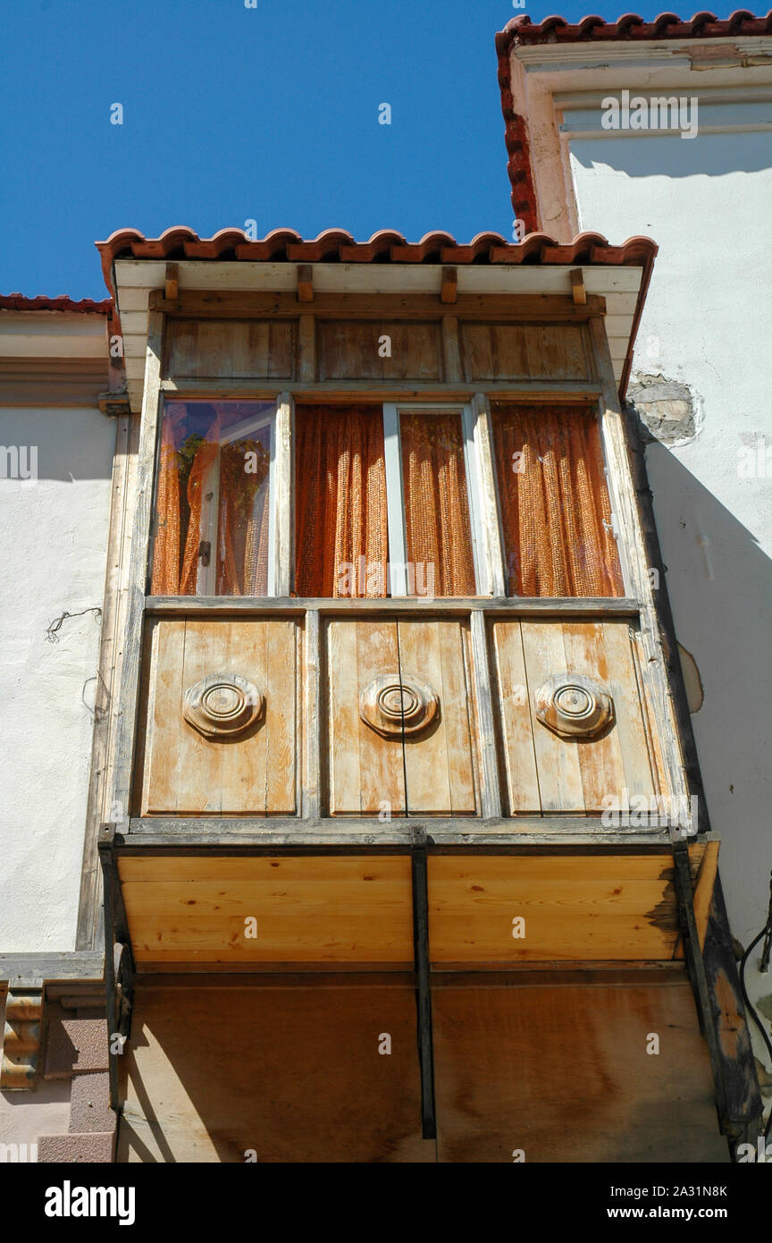 Sahnisi sachnisi traditionnels (ou) de Mytilène, une baie vitrée qui est assez commun dans l'architecture populaire locale. Banque D'Images