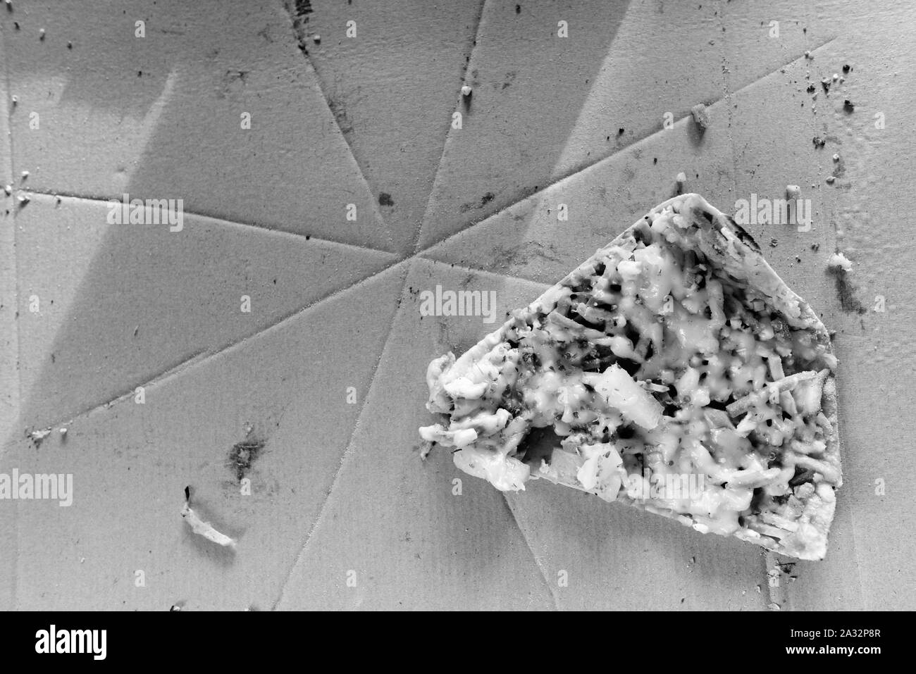 Pizza hawaïenne directement au-dessus de tourné en noir et blanc Banque D'Images