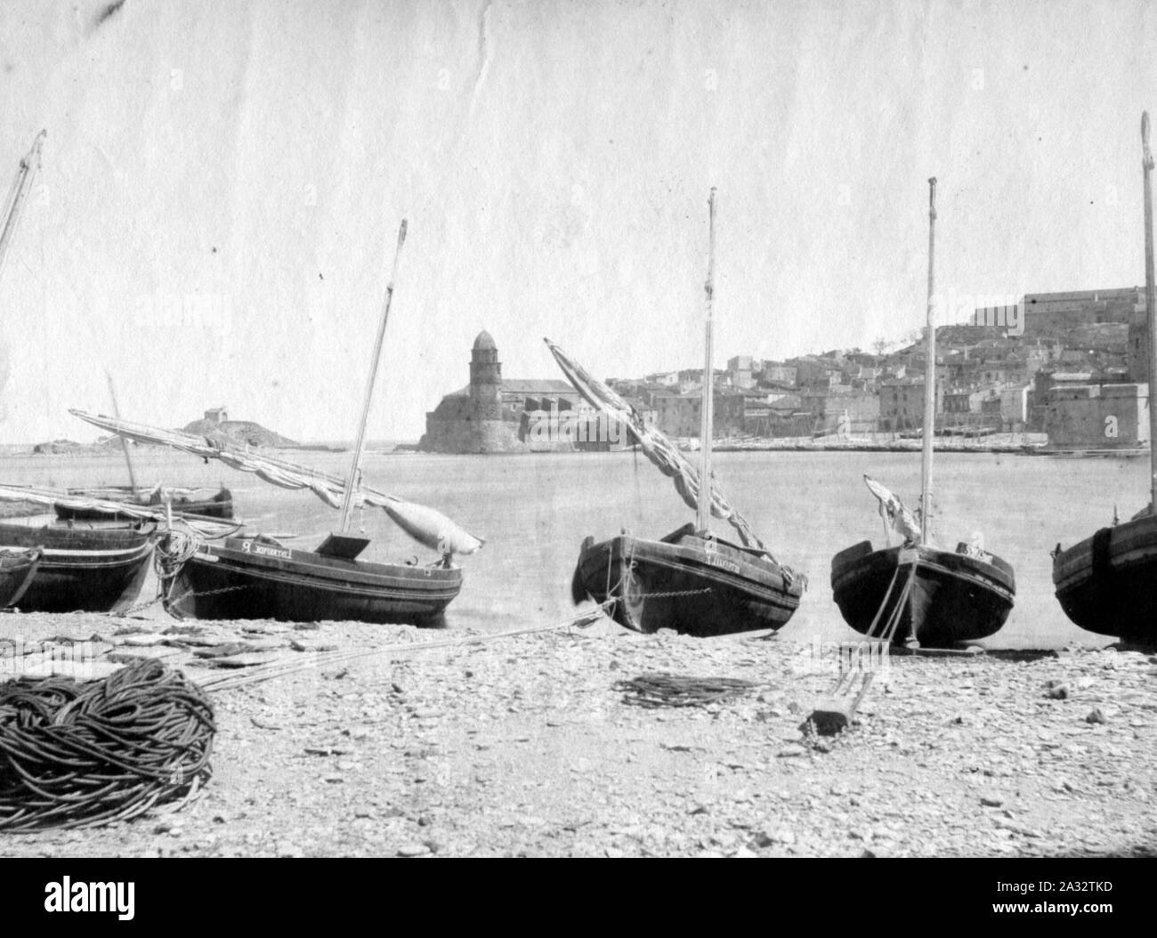 Eugène Trutat - Vue du port de Collioure en juin 1883. Banque D'Images