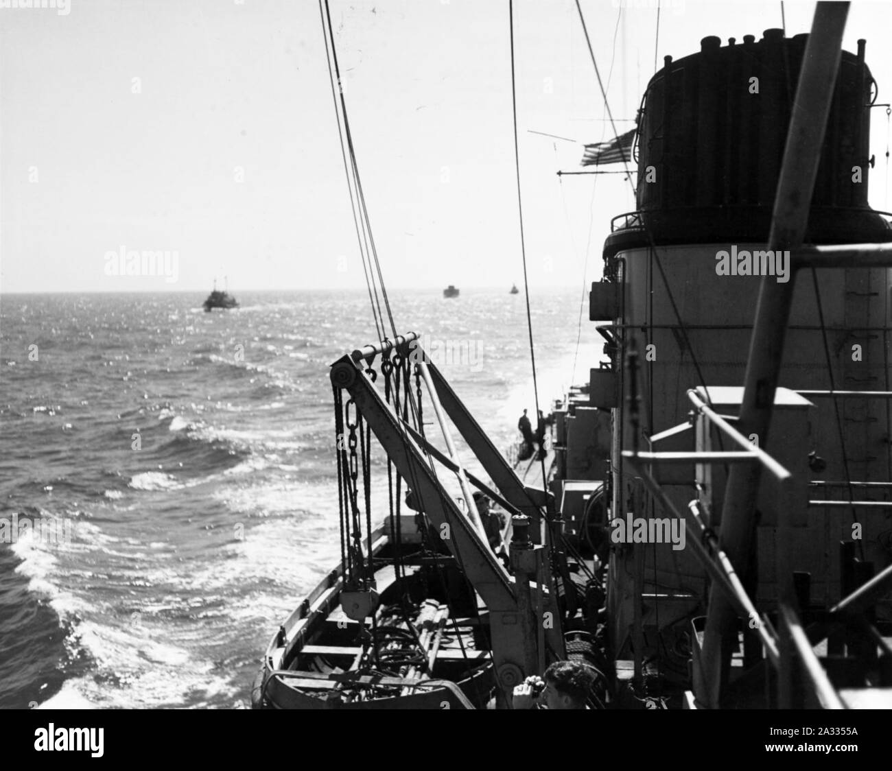 Ex-German les navires dans la mer du Nord, d'être sabordé avec le gaz toxique, 2 juillet 1946 (SC 250114). Banque D'Images