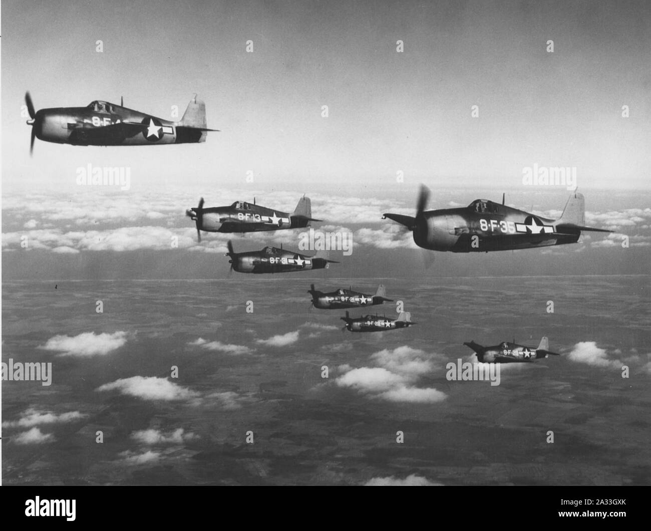 F6F-3 de Hellcats VF-8 en vol 1943. Banque D'Images