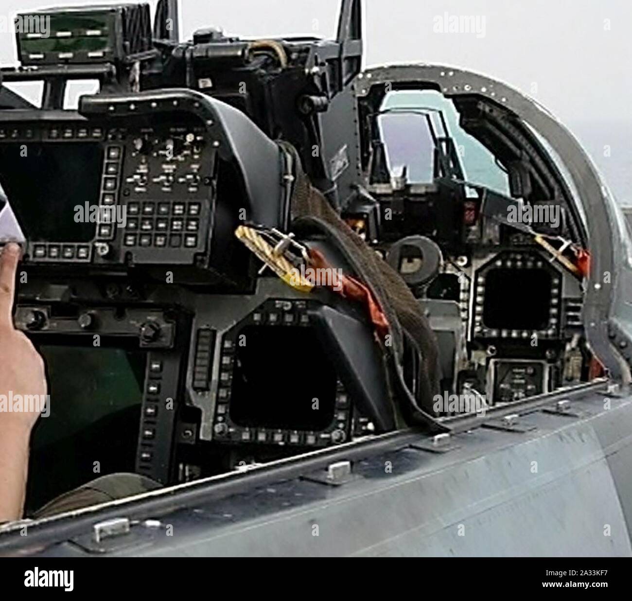 F-14D VF-2 Cockpit Photo Stock - Alamy