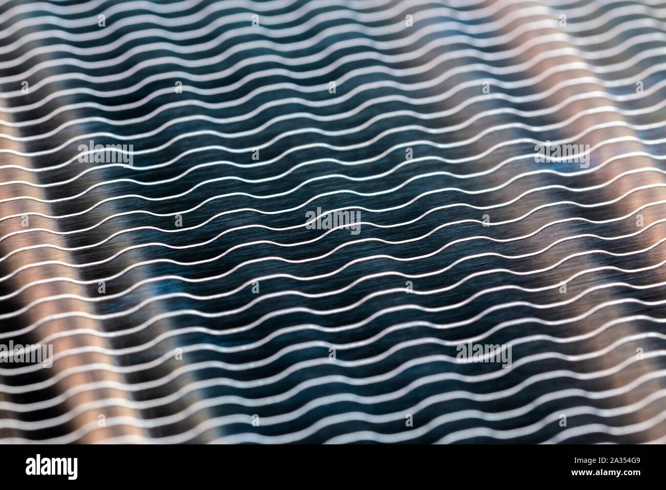 Radiateur chaleur moderne closeup macro fond avec focus sélectif, le flou et la composition en diagonale Banque D'Images
