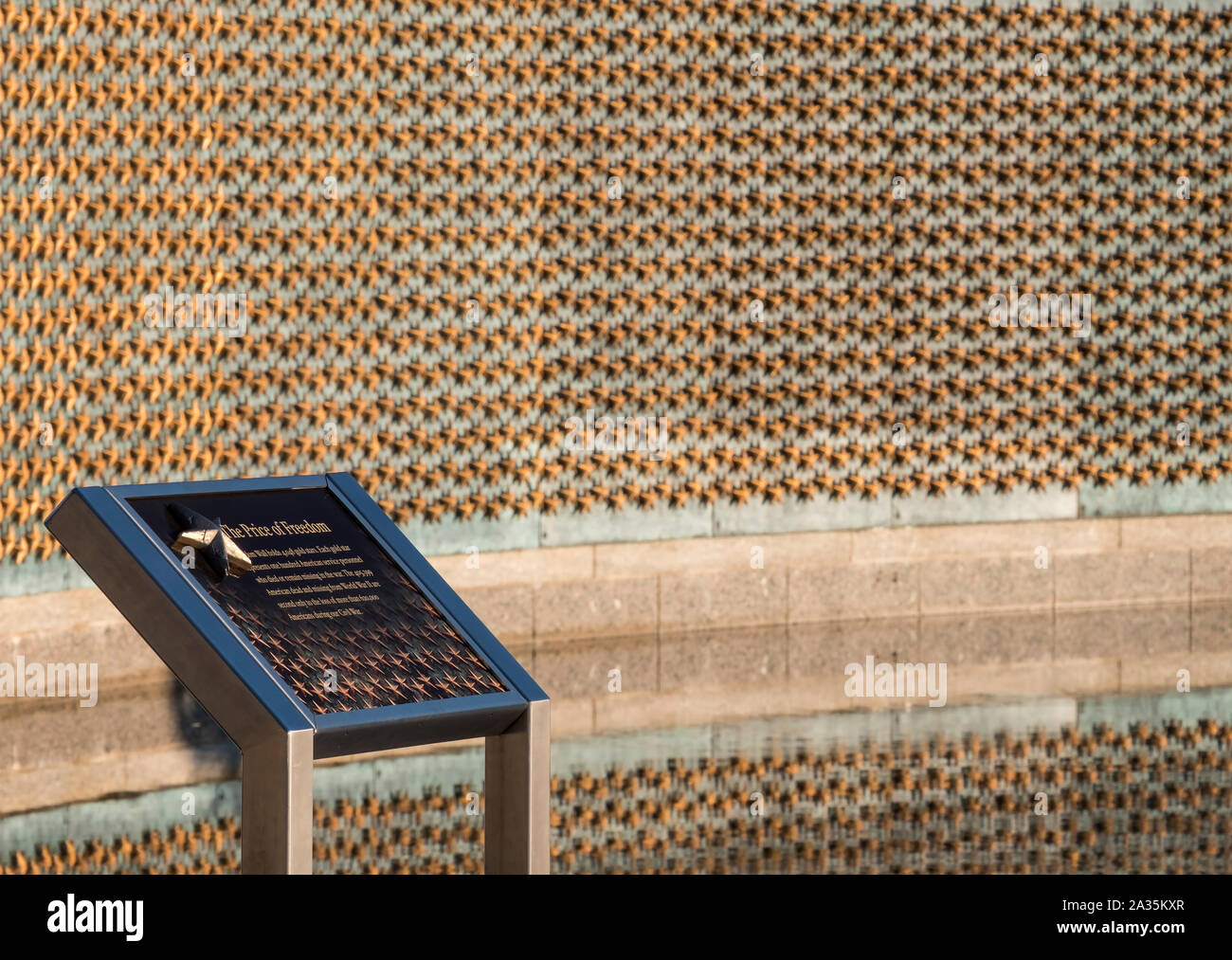 Le mur de la Liberté au National World War 2 Memorial, le National Mall, Washington DC, USA Banque D'Images