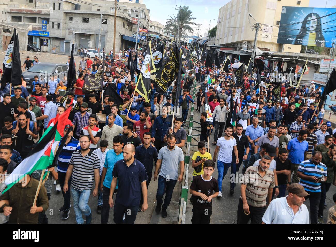 La ville de Gaza, la bande de Gaza, en Palestine. 5ème Oct, 2019. Palestiniens participent à un rassemblement marquant le 32ème anniversaire de la fondation du mouvement du Jihad islamique dans la ville de Gaza, de crédit : Mahmoud Khattab/Quds Net News Wire/ZUMA/Alamy Live News Banque D'Images