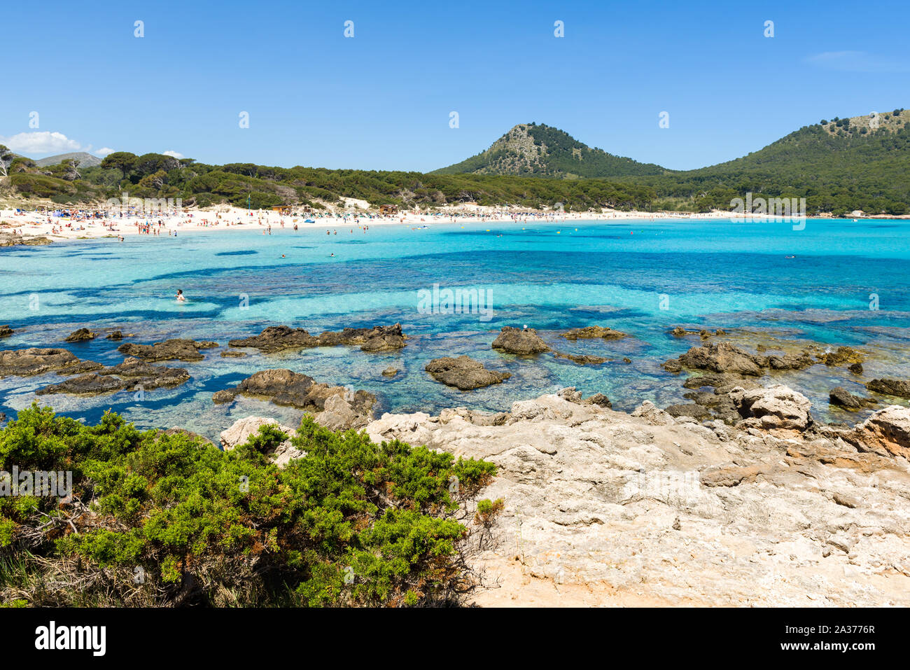 Cala Agulla, une plage de sable unique situé dans le nord-est de Majorque. Espagne Banque D'Images