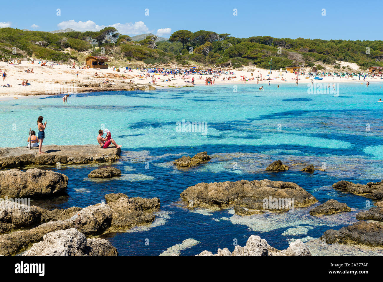 Mallorca, Espagne - 10 mai 2019 : Cala Agulla, une plage de sable unique situé dans le nord-est de Majorque. Espagne Banque D'Images