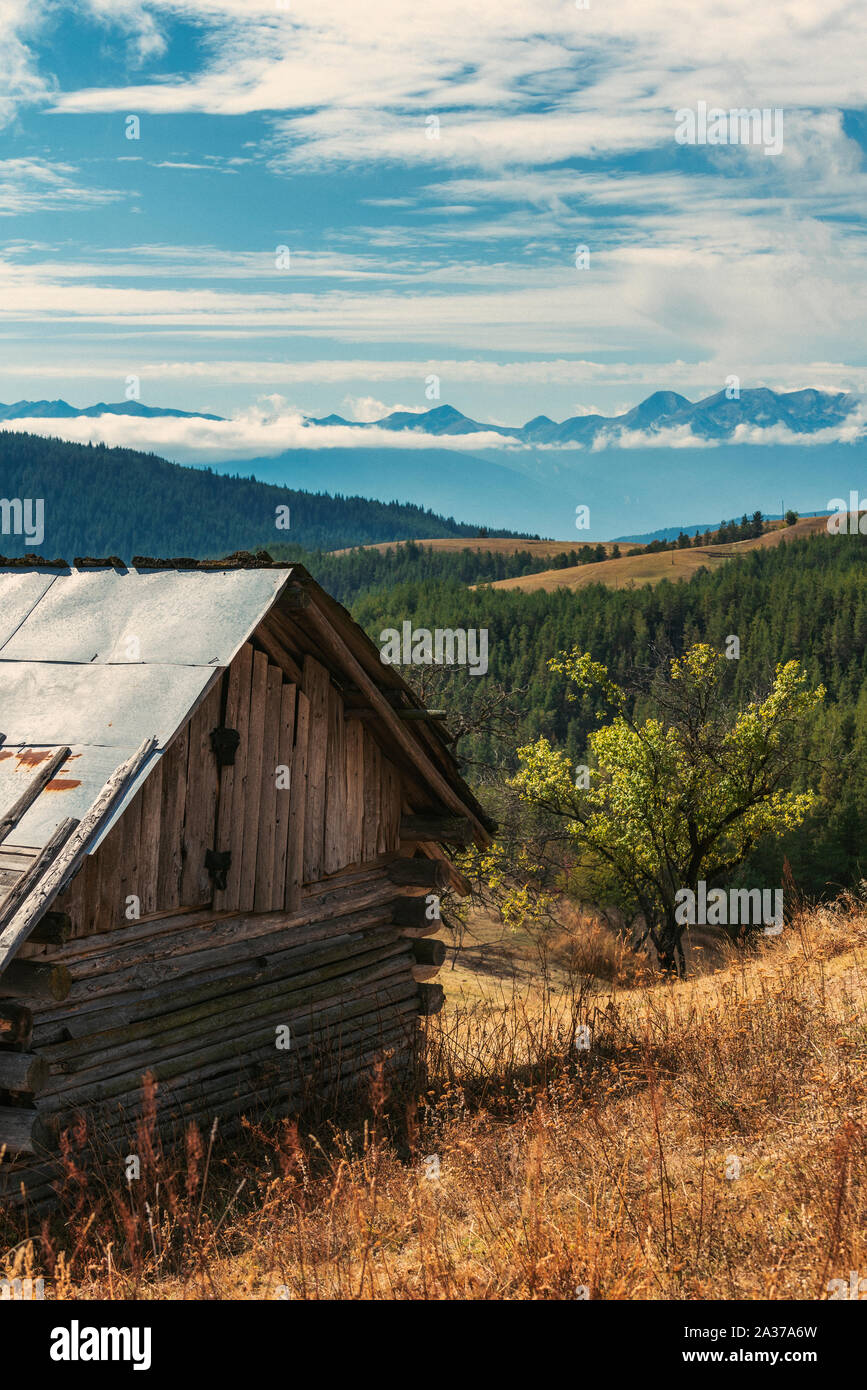 Jour de l'automne nuageux Rhodopes, Bulgarie Banque D'Images