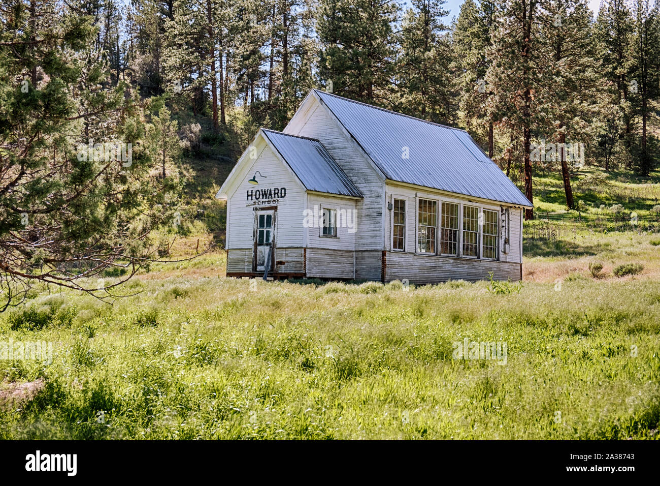 PRINEVILLE, OREGON - juin 8, 2019 : l'école à classe unique Howard est maintenant situé à l'extérieur de Prineville, Oregon dans l'Ochoco National Forest. Banque D'Images