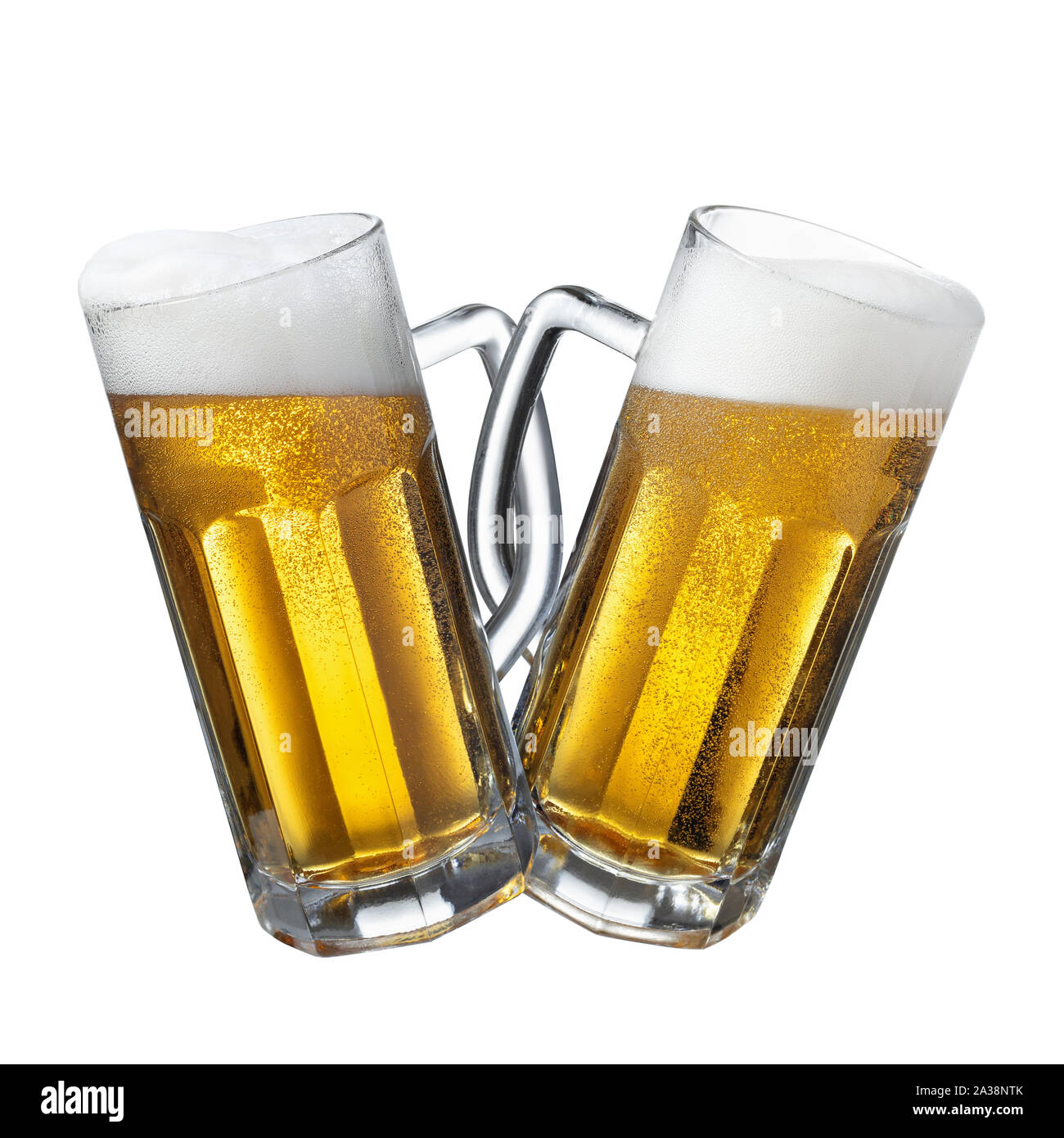 Deux tasses en verre avec de la bière Banque D'Images