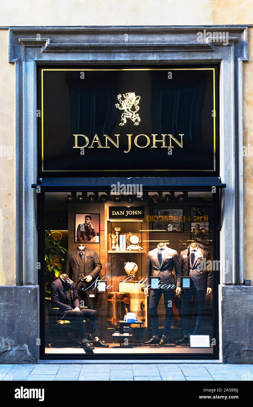 Dan John l'italien mode de mens Clothing Company store shop à Florence, Italie. Banque D'Images