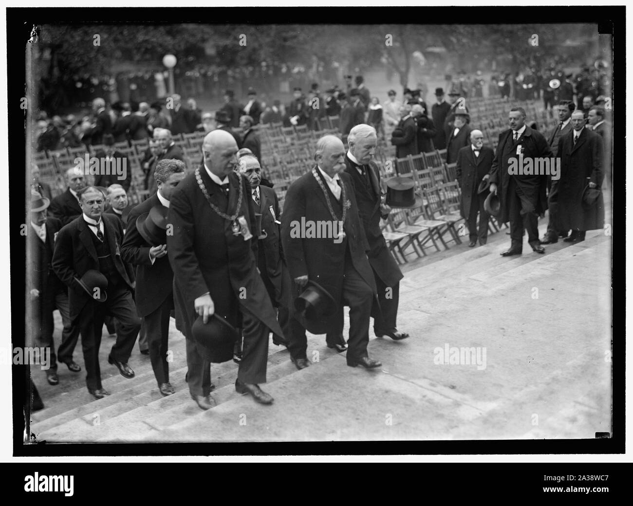 SCOTTISH RITE Consécration de temple. GEORGE F. MOORE, façade ; SAM COCHRAN DE DALLAS, AVANT DROIT Banque D'Images