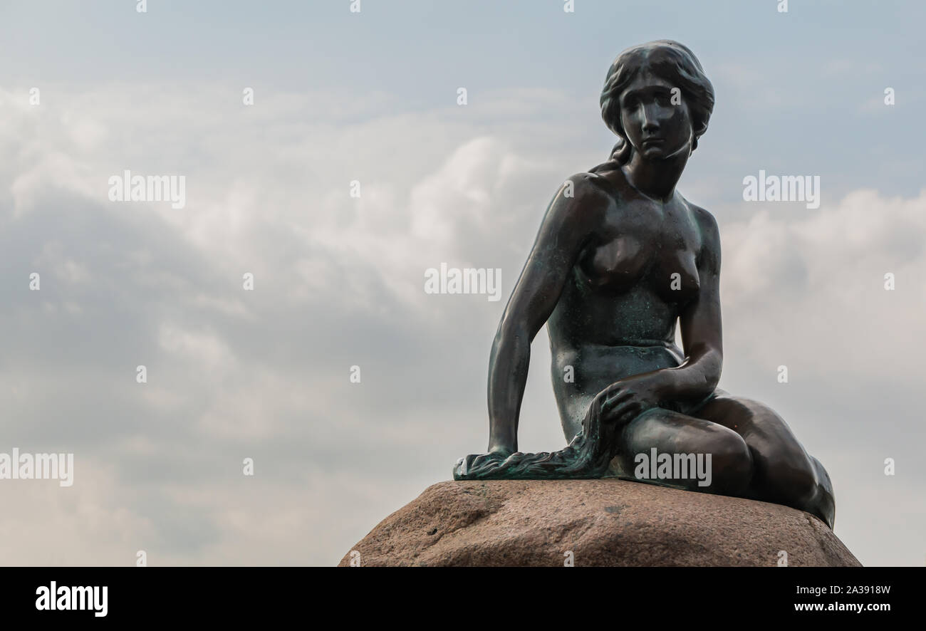 Une photo de la Den lille havfrue statue, à Copenhague. Banque D'Images