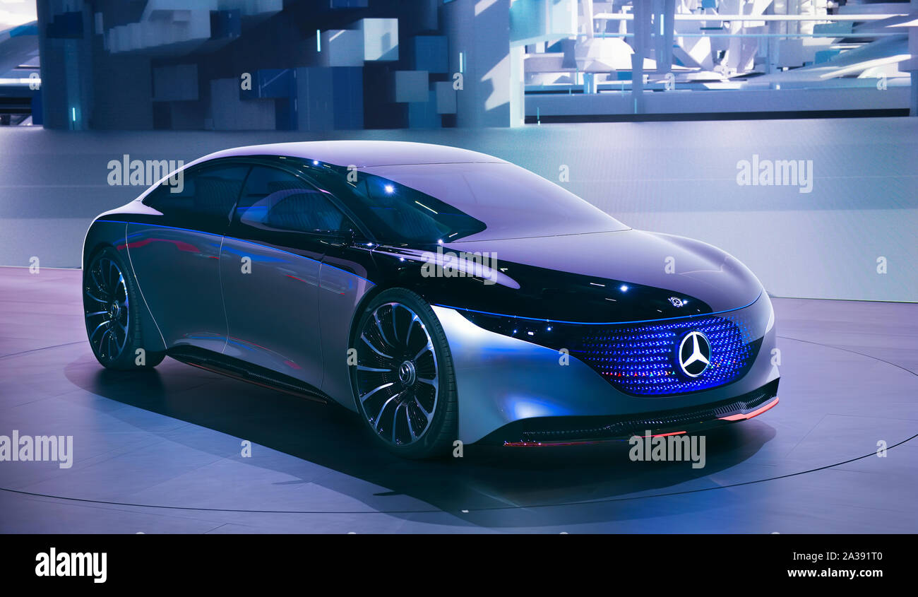 Francfort, Allemagne - 19 août 2019 22,09. : Mercedes Benz Vision concept car électrique de luxe NQE à reveiled l'auto IAA de Francfort 2019. Banque D'Images