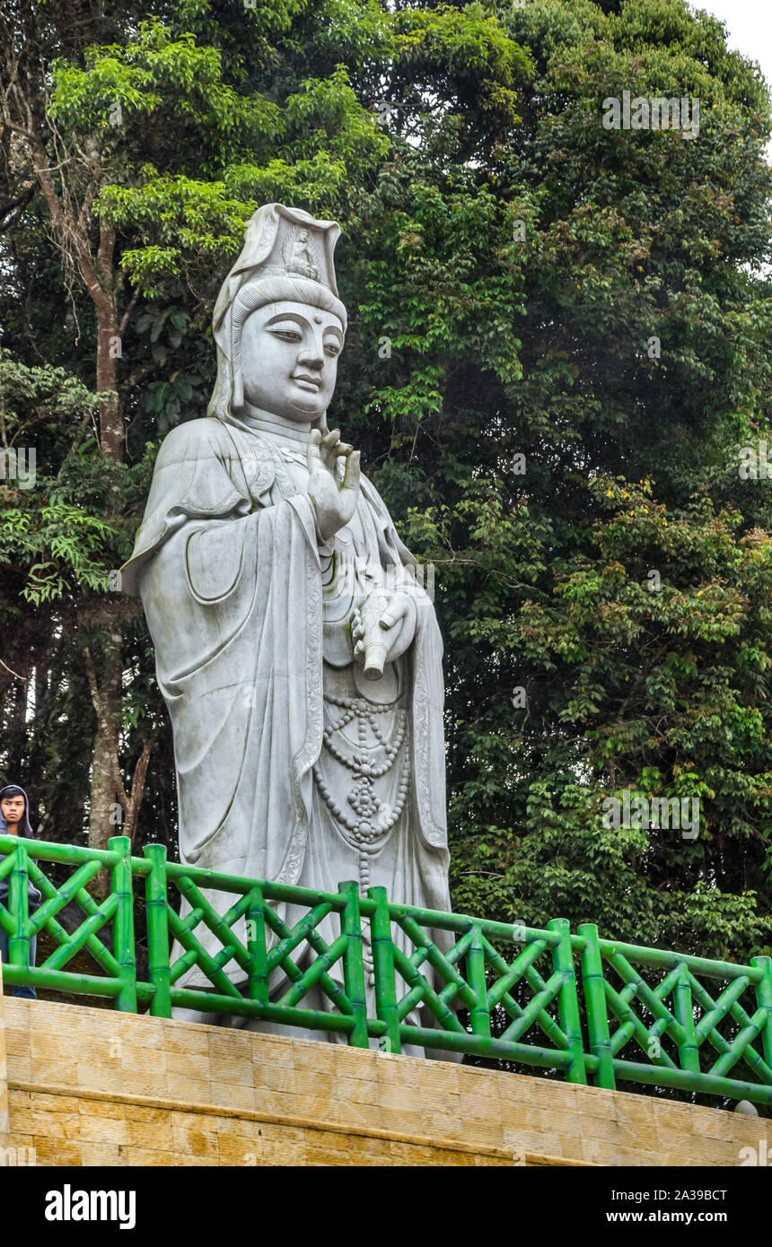 PAHANG MALAISIE - le 18 dcembre 2018 : belle statue de Bouddha gant rock mditant dans Chin Swee caves temple chinois, de la Malaisie, Genting Highlands Photo Stock - Alamy PAHANG MALAISIE - le 18 dcembre 2018 : belle statue de Bouddha gant rock mditant dans Chin Swee caves temple chinois, de la Malaisie, Genting Highlands Photo Stock - Alamy