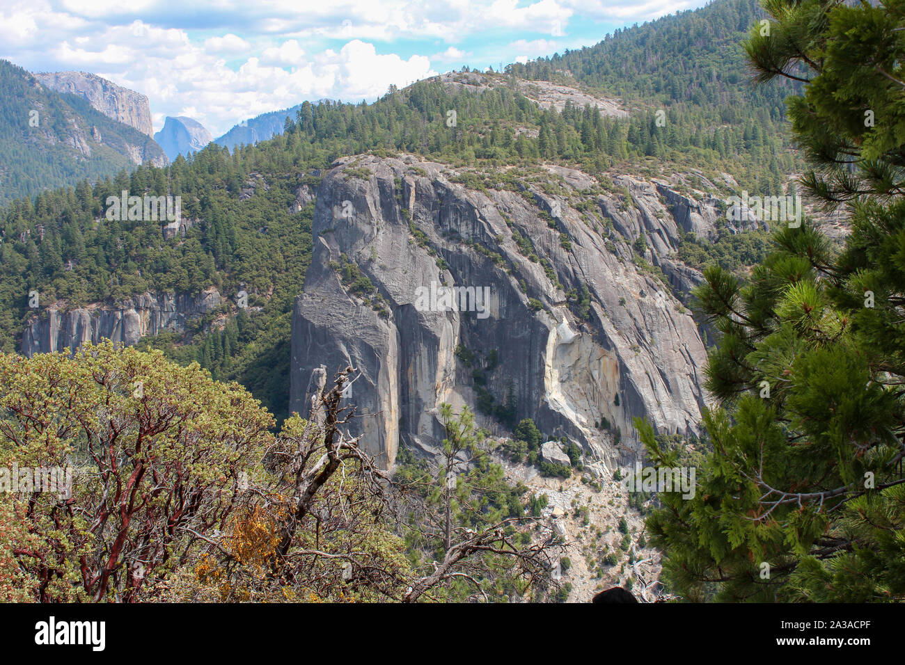 Avis de demi-dôme de l'un de l'optique le long du Yosemite National Park, California, USA Banque D'Images