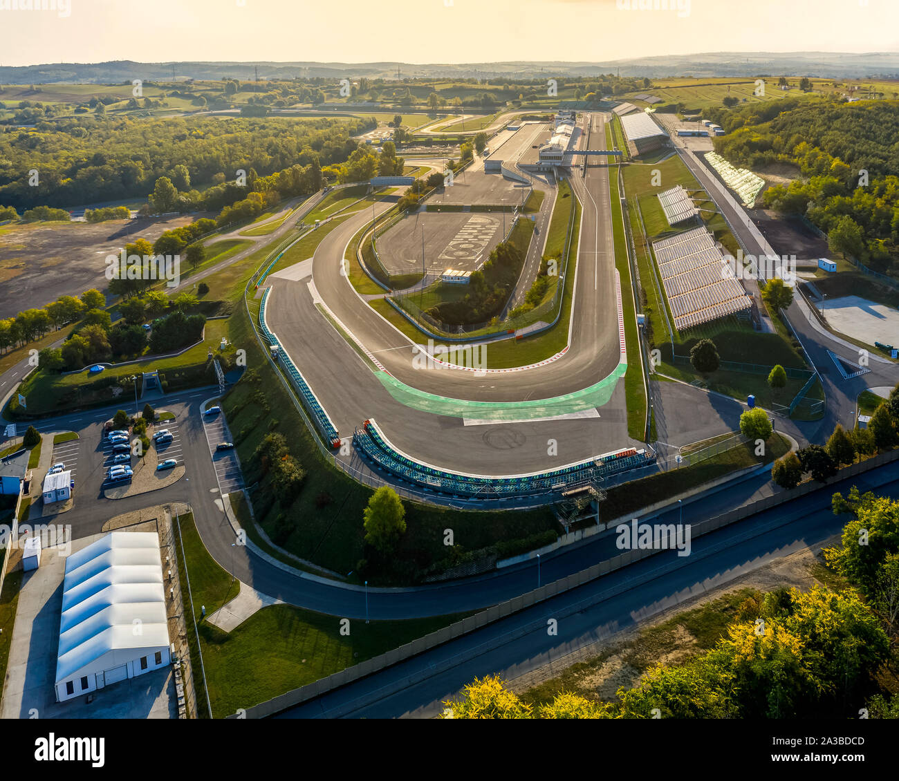 Hungaroring hongrois officiel de Formule 1 à Mogyorod, Hongrie, Amazing matin d'automne lumières. Banque D'Images