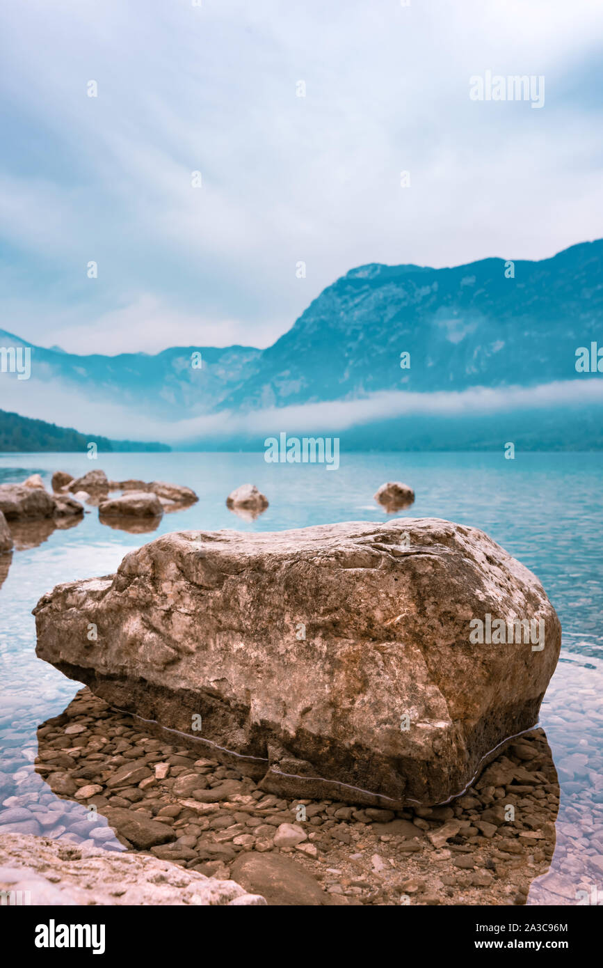 Lac de Bohinj - belle destination de voyage en Slovénie, pat du parc national de Triglav Banque D'Images