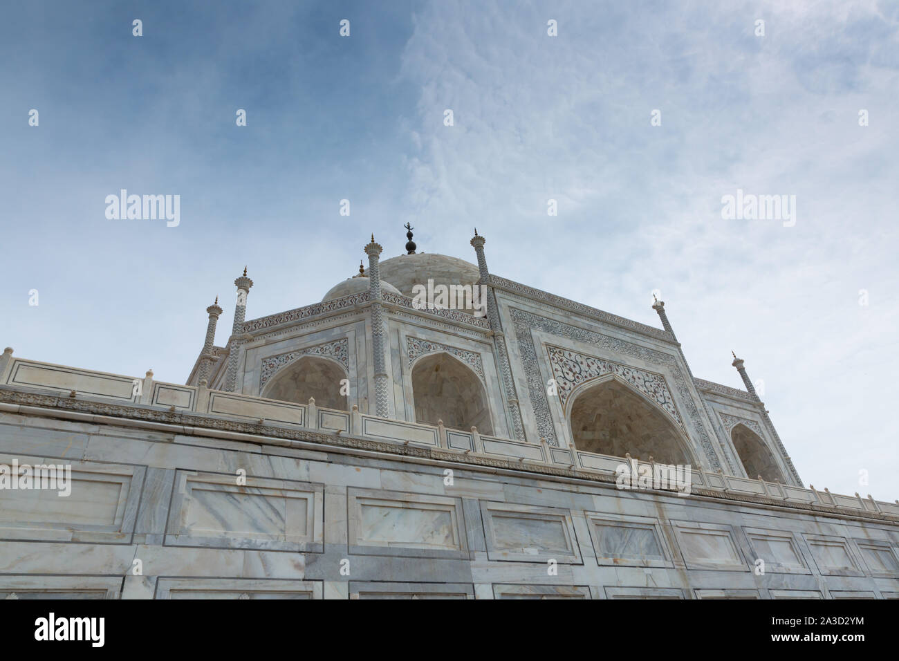 Agra, Inde - 13 août 2019 : Dramatique Taj Mahal en Uttar Pradesh en Inde avec aucun peuple Banque D'Images