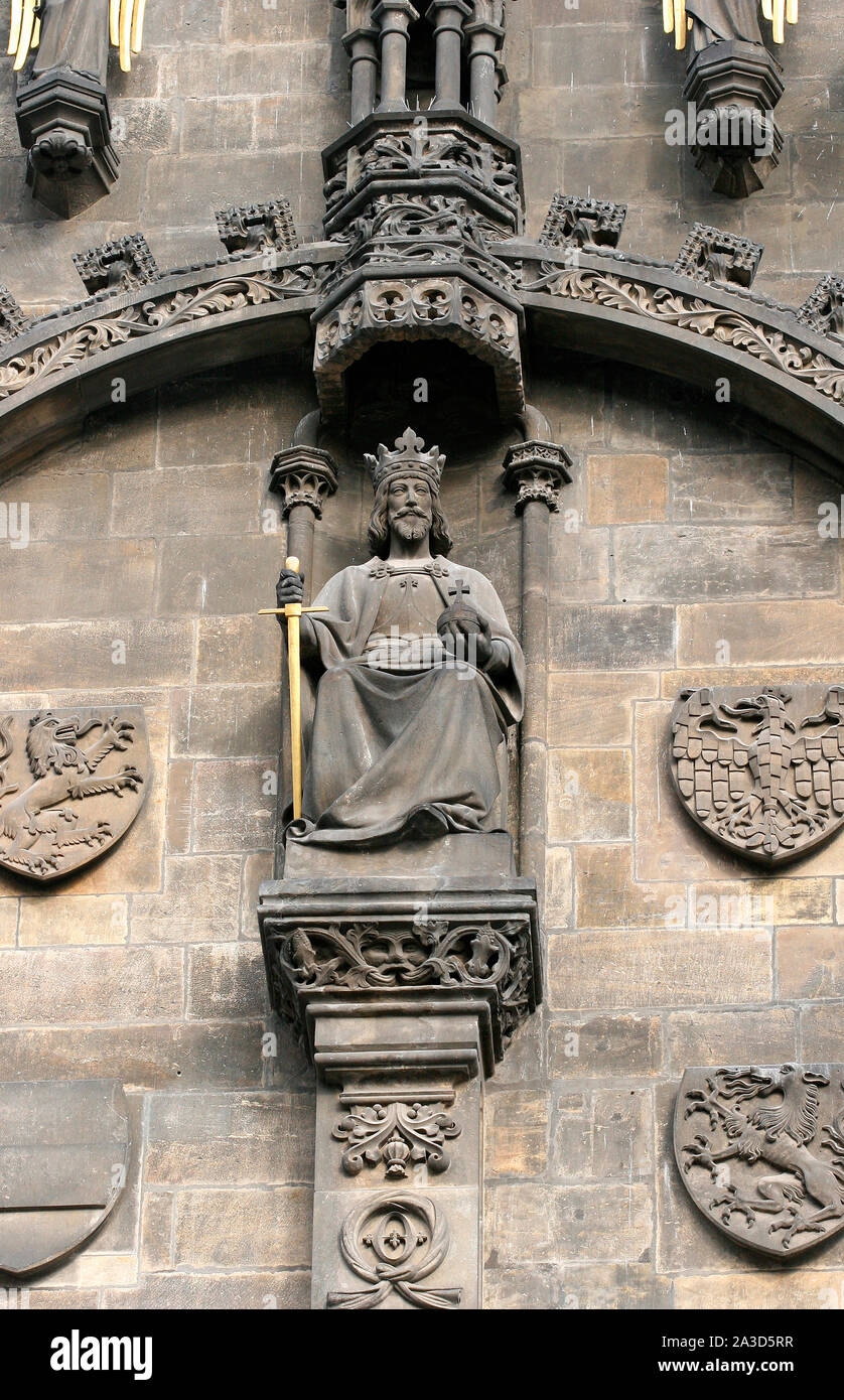 Ottokar II (1233-1278). Roi de Bohême de 1253 à 1278. Statue sur la tour poudrière (ancienne porte de la ville). Prague, République tchèque. Banque D'Images
