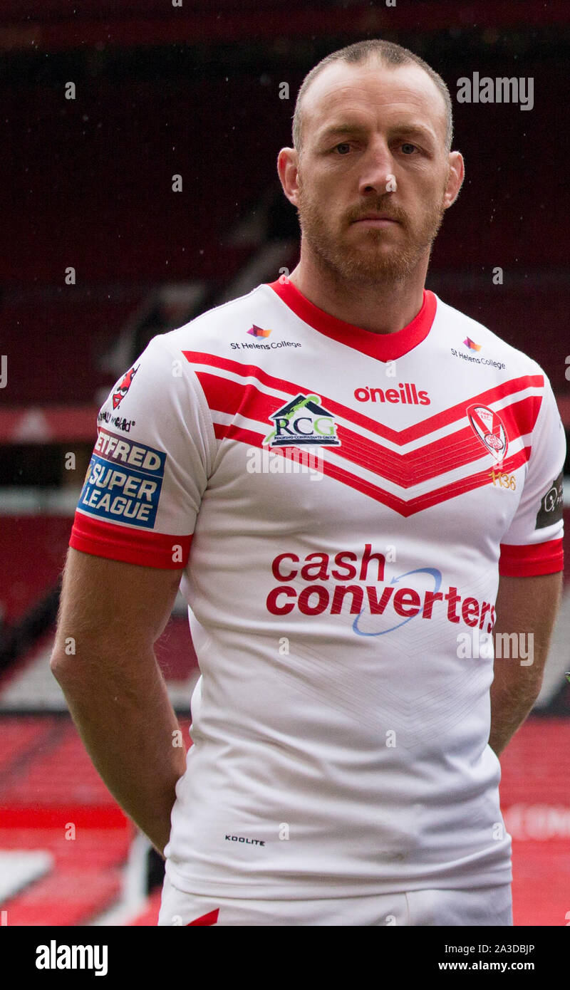 Manchester, UK. 07Th Oct, 2019. Old Trafford, Manchester, 7 octobre 2019. Le Capitaine James Roby (L) de St Helens au cours de Betfred Super League Grand Final 2019 Conférence de presse à Old Trafford, Sir Matt Busby Way, Old Trafford, Stretford, Manchester M16 0RA Crédit : Touchlinepics/Alamy Live News Banque D'Images