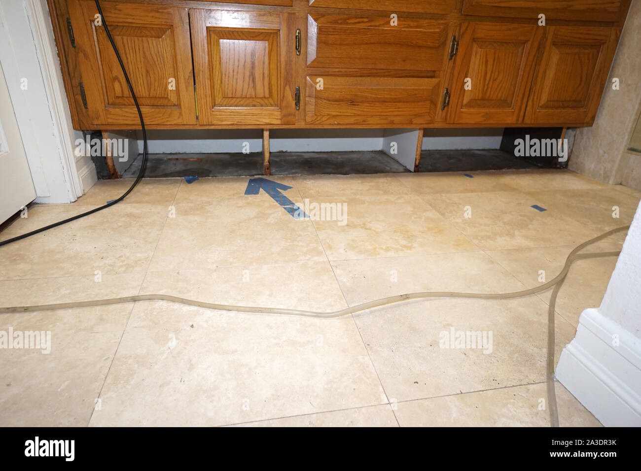 Dommages causés par l'eau dans une maison Banque D'Images