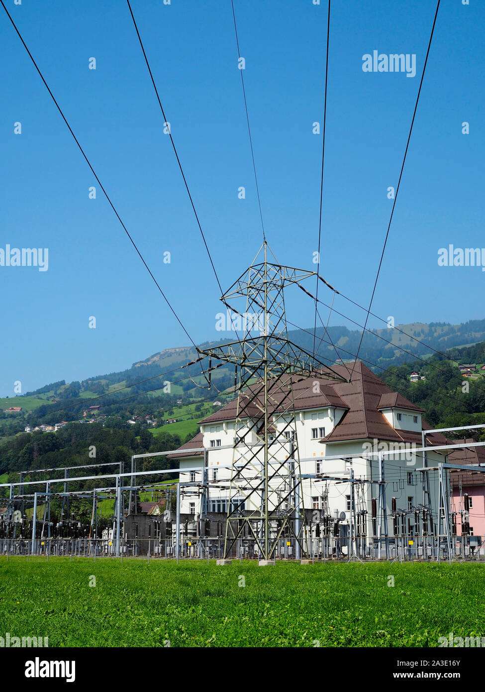 (Umspannwerk) Bahnstrom à Steinen im Schweizer Kanton Schwyz Banque D'Images
