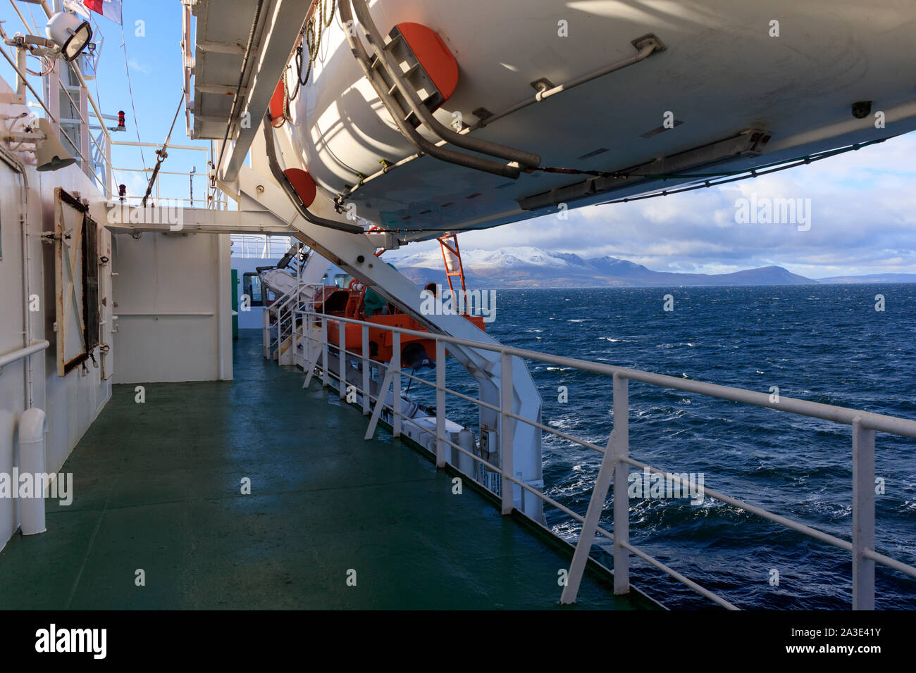 Sur le ferry pour l'île d'Arran par un jour de vent, l'Ecosse Banque D'Images