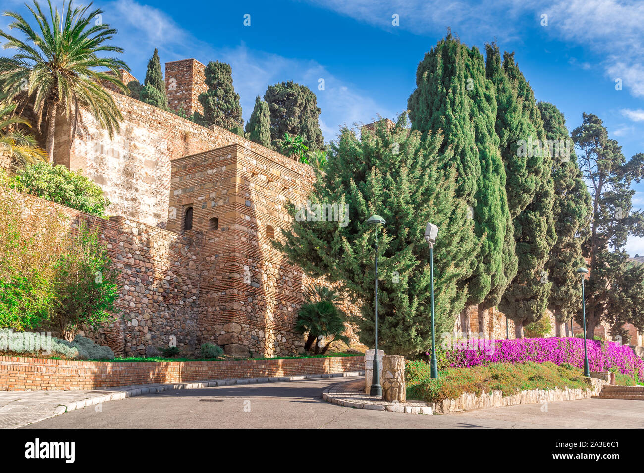 Vue aérienne de l'Alcazaba de Malaga et le Castillo de Gibralfaro mauresque de l'époque arabe dans le sud de l'Espagne Banque D'Images