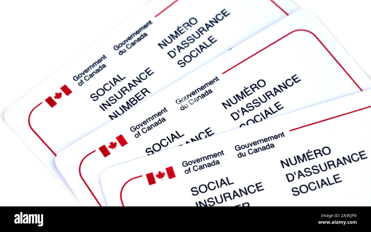 Montréal, Canada - le 4 mars 2016 - numéro d'assurance sociale du Canada sur une carte blanche. Le numéro d'assurance sociale est un numéro qui nécessite de travailler en Banque D'Images
