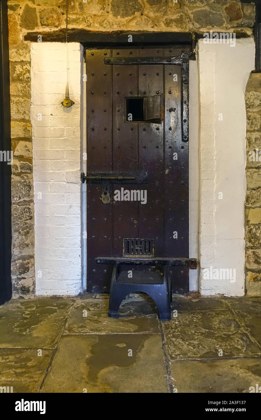 Ancienne prison porte de la cellule, l'ancienne prison, Leicester Guildhall, England, UK Banque D'Images