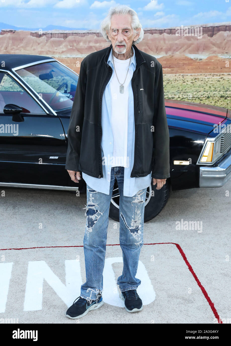 Westwood, United States. 07Th Oct, 2019. WESTWOOD, LOS ANGELES, CALIFORNIE, USA - 07 OCTOBRE : Larry Hankin arrive à la première de Los Angeles de Netflix 'El Camino : un film Breaking Bad' qui s'est tenue au Regency Village Theatre Le 7 octobre 2019 dans la région de Westwood, Los Angeles, Californie, États-Unis. (Photo par Xavier Collin/Image Crédit : Agence de Presse) L'agence de presse Image/Alamy Live News Banque D'Images