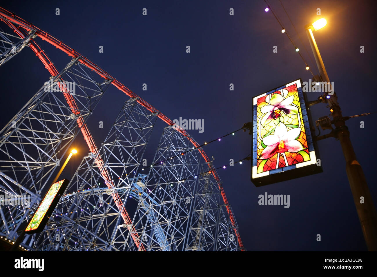 Le Grand rollercoaster à Pleasure Beach Blackpool, Royaume-Uni. Banque D'Images