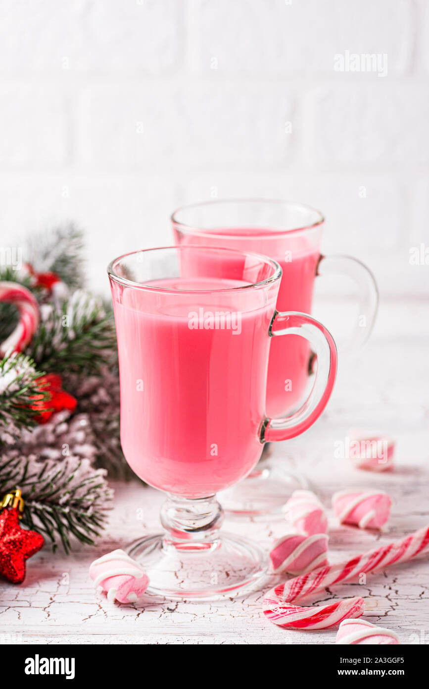 Ruby chocolat chaud ou cacao rose Banque D'Images