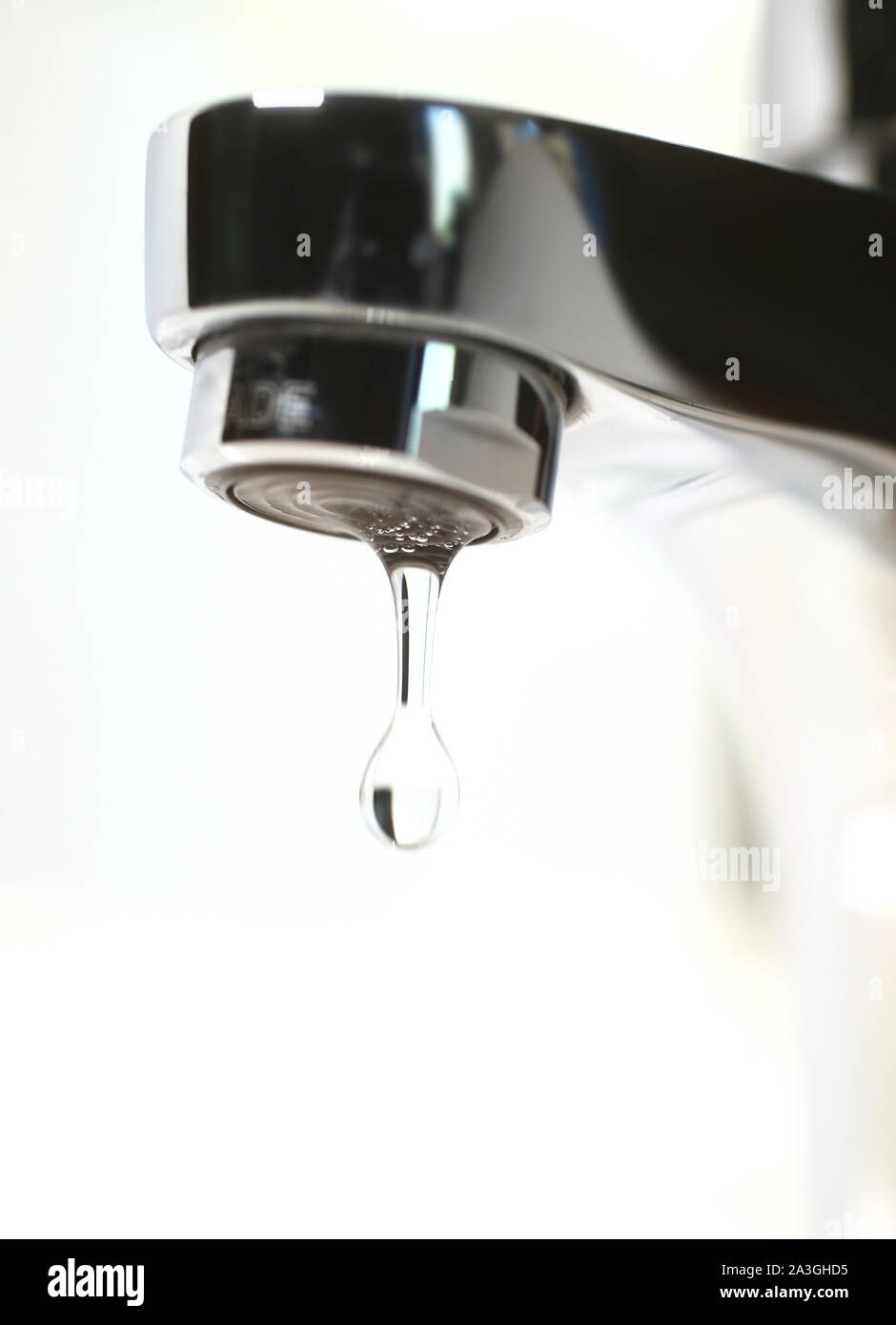 20170524MOTALA från en Droppe vattenkran/ goutte d'eau d'un robinet. Foto Jeppe Gustafsson Banque D'Images