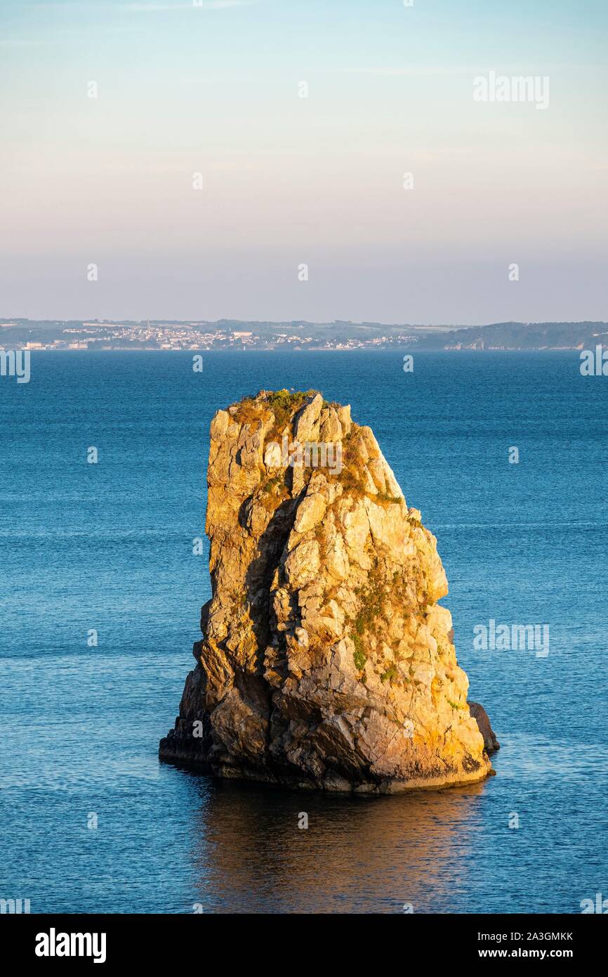 La France, Finistère, Parc naturel régional d'Armorique, la Presqu'île de Crozon, Pasquiou beach Banque D'Images