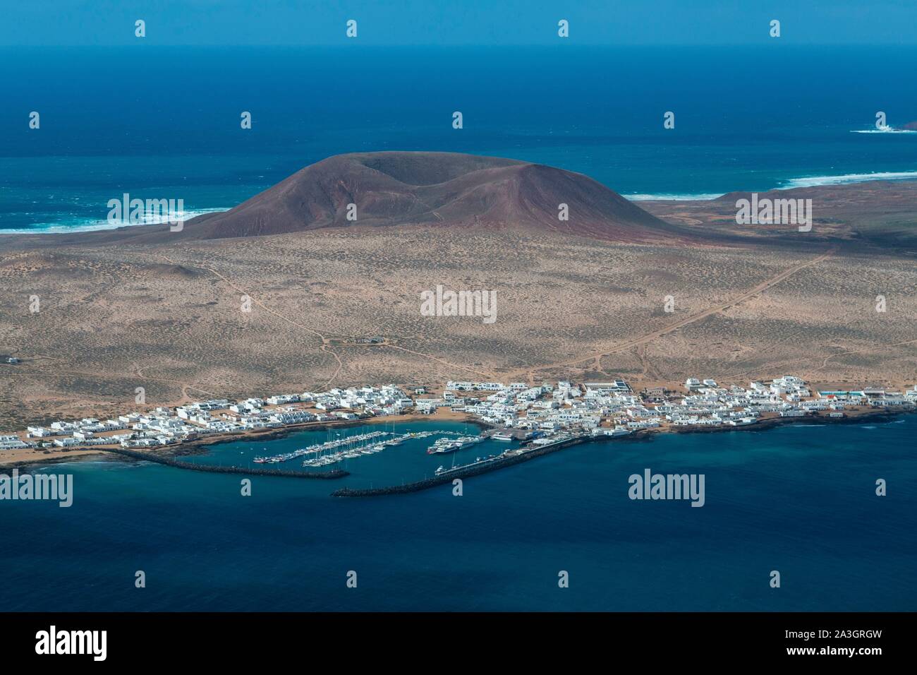 Espagne, Canaries, l'île de Lanzarote, l'île de Graciosa vu du Mirador de Guinate Banque D'Images