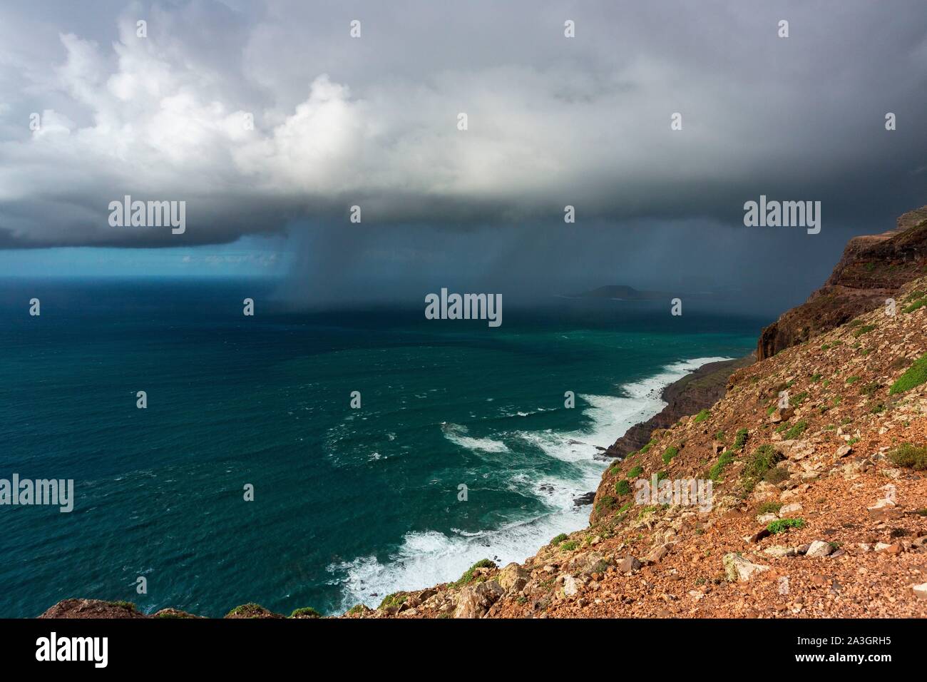 Espagne, Canaries, l'île de Lanzarote, Famara vu du Mirador ilc ?n ?a de Banque D'Images