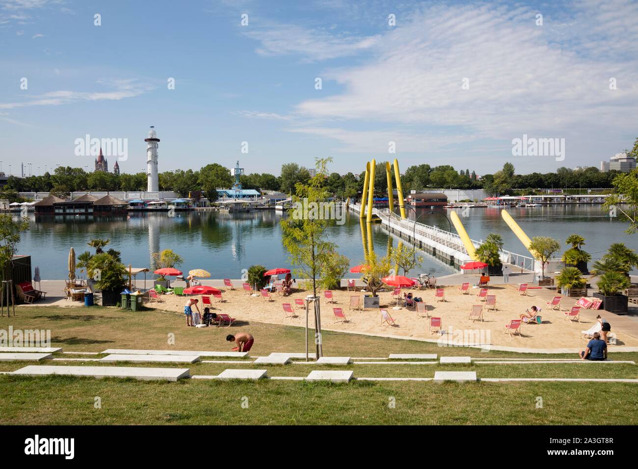 Copa Beach et Cité Engloutie, l'île du Danube, Donaucity, Vienne, Autriche Banque D'Images