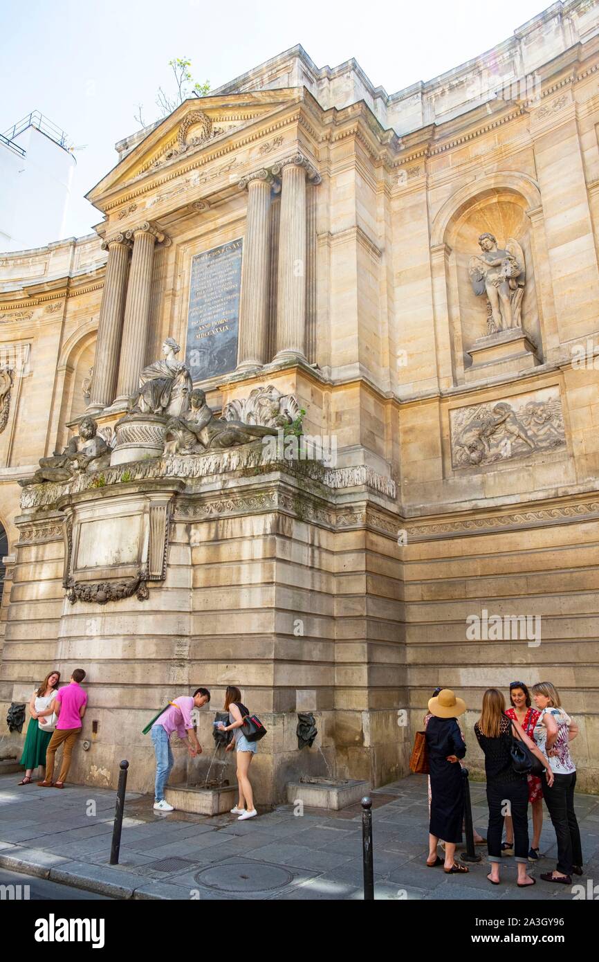 France, Paris, le musée Maillol, le Four-Seasons funtain Banque D'Images